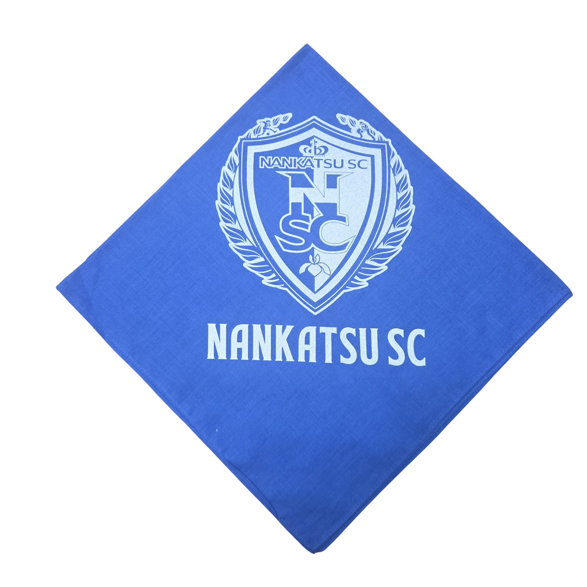 青い生地にエンブレムとNANKATSU SCを白くプリントしたバンダナ